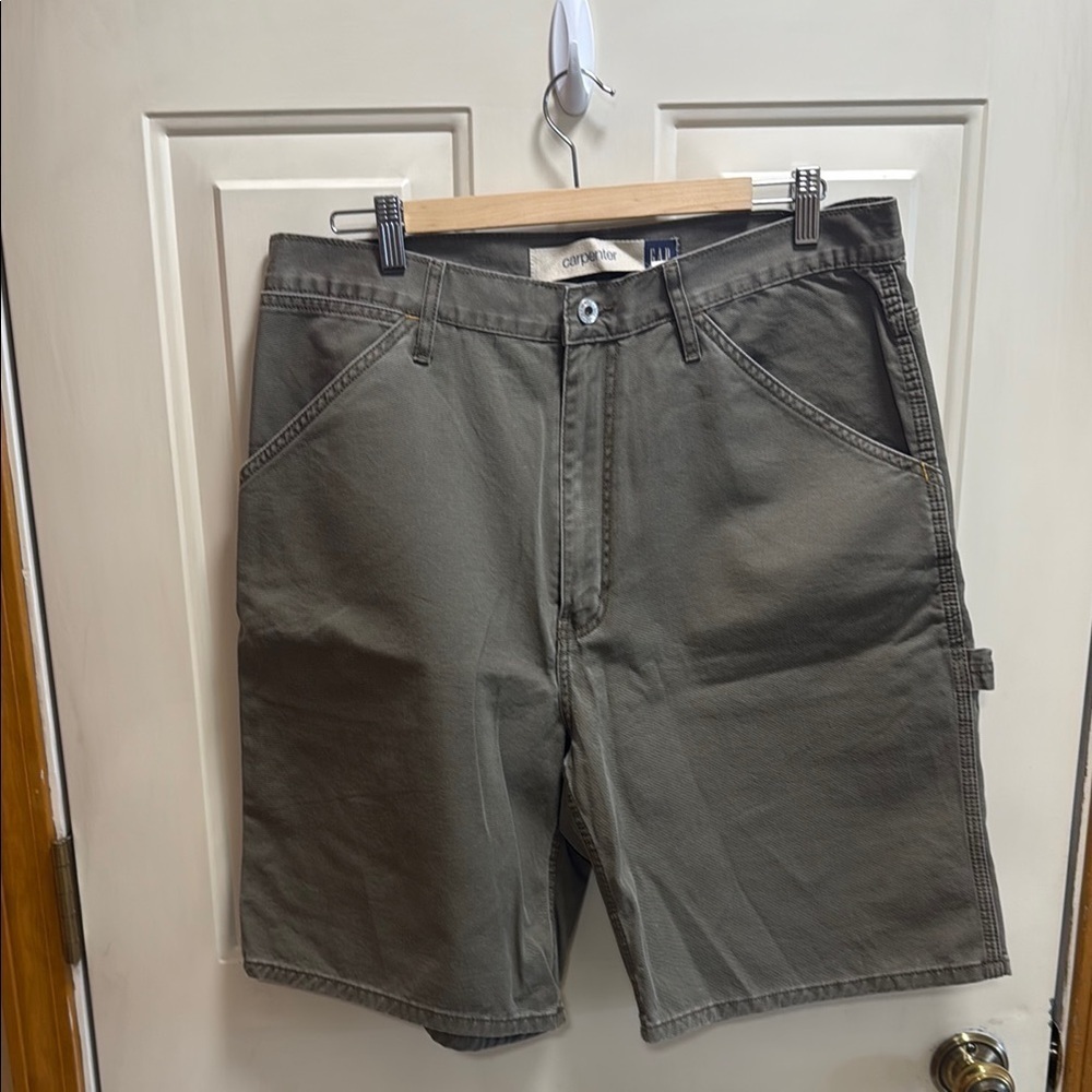Men's Gray Gap Carpenter Gray /Green Khaki Cotton Shorts size 36